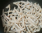 簡単♥️ゴボウとこんにゃくの煮物作り方1写真