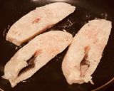 【市販たれ使用】レモン風味ムニエル作り方2写真