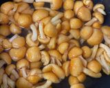 フワフワ卵〜なめこのかき玉汁作り方3写真