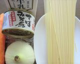 新玉ねぎとサバみそ煮缶の、おうちパスタ作り方1写真