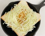 のせて焼くだけ!簡単♡お好み焼きトースト作り方3写真