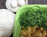 冷や飯消費！豆苗と小揚げのコク旨和風炒飯作り方1写真