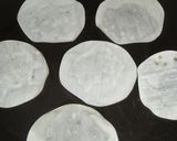 餃子の皮で♪超お手軽♪ラー油ピザ♪作り方2写真