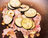 簡単♪トマトソースパスタ☆トマト缶で作る作り方2写真