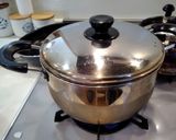 揚げ茄子としめじのトマトソースパスタ作り方6写真