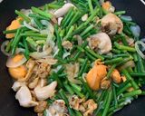 帆立のひもとにんにくの芽のバター醤油炒め作り方3写真