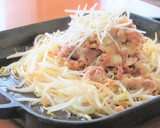 豚こま切れ肉ともやしのチーズ焼き作り方4写真