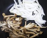 サルシッチャときのこのトマトソースパスタ作り方3写真