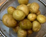 ご飯がはかどる！ピリ辛新じゃが肉じゃが作り方1写真