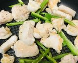 鶏肉のみりん焼き&生野菜のサッと炒め作り方2写真