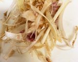 無駄無し☆ウドの皮のきんぴら作り方1写真