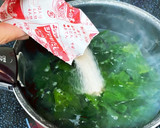 簡単おいしい♪わかめと卵のスープ☆作り方1写真