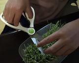小３作簡単花麩のお味噌汁 ( *´艸`)作り方5写真