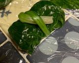 残った餃子の具でほうれん草巻き作り方2写真