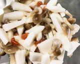 レンジ長芋としめじの梅肉酢浅漬け作り方8写真