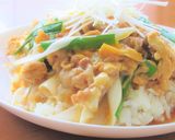 ガッツリ飯！豚バラ肉とニラの卵とじ丼作り方5写真