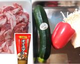 豚こまと彩り野菜のオイスター炒め作り方1写真