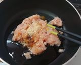 簡単作り置き！しっとり理想の和風鶏そぼろ作り方1写真