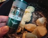 風味抜群！【こふき芋・バジル風味】作り方5写真