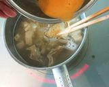 子どもも大好き！ニラの具だくさん味噌汁作り方3写真