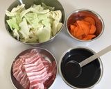 ☆豚バラとキャベツのガリバタ醤油炒め☆作り方1写真