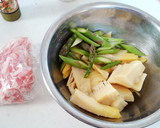 豚バラとたけのこのオイスターソース炒め作り方1写真