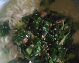 にらとごま油ですごくおいしいラーメン作り方5写真