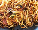 フライパン１つ！中華麺で焼きナポリタン作り方9写真