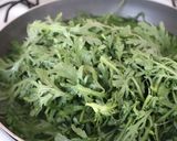パパッと出来る 春菊の胡麻和え作り方1写真