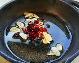 サッポロ一番塩ラーメンのペペロンチーノ作り方2写真