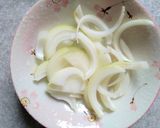 なめこと玉ねぎの味噌汁♪作り方1写真