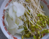 大鰐温泉もやしと豚こまのオイスター炒め♪作り方1写真