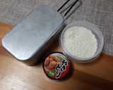 メスティンで焼き鳥缶の炊き込みご飯作り方1写真