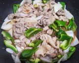 醤油漬けの漬け汁で☆酢豚風炒めもの作り方5写真