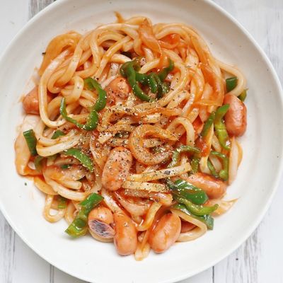 ランチに！簡単ナポリタン風甘辛焼うどん by まさひ 【クックパッド