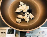 簡単・蓮根と蒟蒻のピリ辛炒め作り方3写真