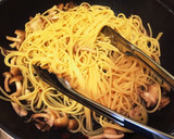 【簡単】きのことめんつゆの和風パスタ作り方4写真
