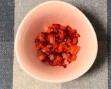 離乳食後期★苺とヨーグルトのパンケーキ作り方1写真