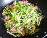 水菜と塩麹豚コマの玉子とじ作り方4写真
