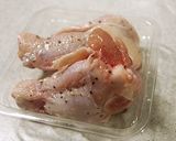 色々便利★余り物の鶏で辛しマヨ＆梅和え作り方1写真