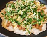 フライパンで簡単☆餃子の皮ピザ☆ガパオ味作り方3写真