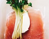 カイワレとクリームチーズの生ハム巻き作り方2写真
