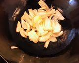 余り野菜としそ昆布の焼きうどん作り方1写真
