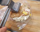 オットのキッチン ～カップ麺チャーハン～作り方2写真