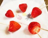 レンジで簡単！パリパリいちご飴作り方3写真