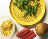 子供が大好きなカニカマと枝豆のポテサラ作り方1写真