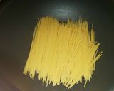 ズボラパスタ☆オイスターソースで簡単に！作り方1写真