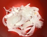 新玉ねぎのスライスとリンゴの酢の物作り方1写真