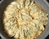 ヘルシー☆鶏ひき肉とパクチーの焼き餃子作り方6写真