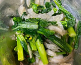 菜の花と新玉ねぎの梅昆布茶和え作り方2写真